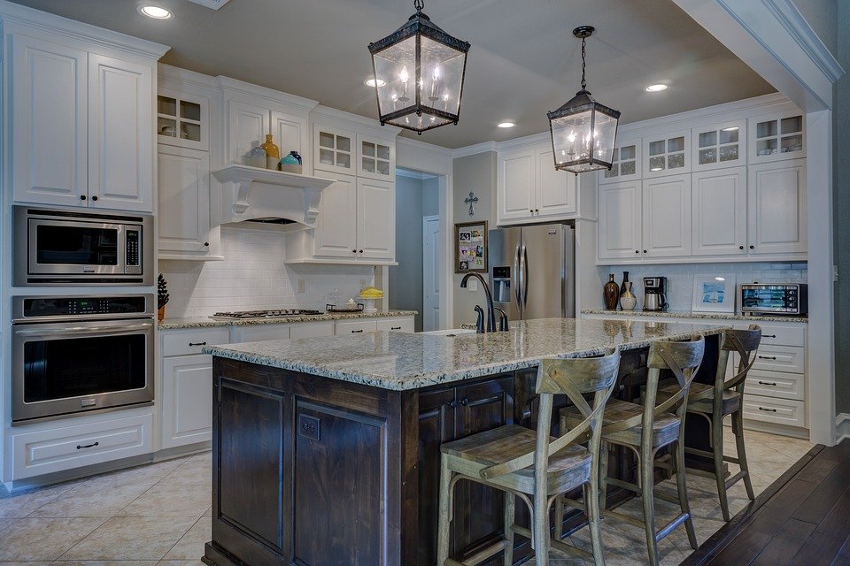 10 Essential Elements for Creating Cozy Home Interiors