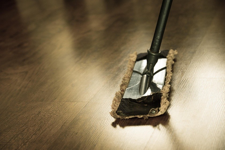 10 Effective Decluttering Tips to Transform Your Space and Simplify Your Life