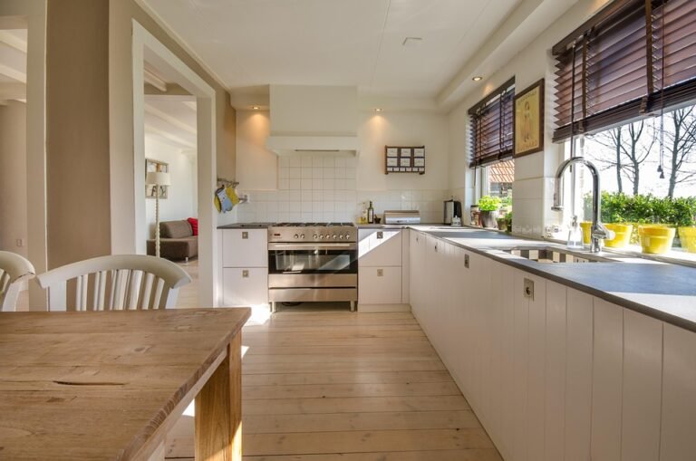 10 Essential Home Organization Tips for a Clutter-Free Living Space