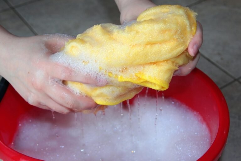 Creating an Effective Cleaning Schedule: Tips for a Spotless Home